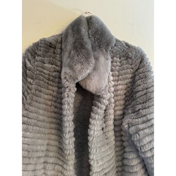 Stunning Annabelle New York 3/4 length rabbit fur coat; small must see - Picture 2 of 8